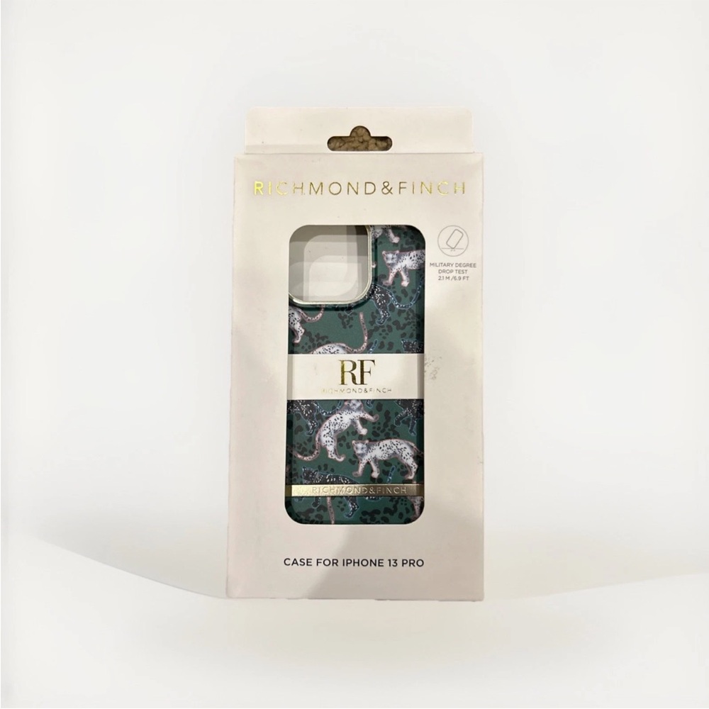 Richmond & Finch Leopard Print Green and White iPhone 13 Pro Case